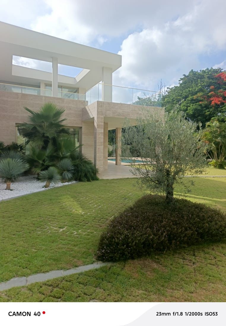 A LOUER - VILLA DUPLEX MODERNE 13 PIÈCES 3 025 m² - RIVIERA GOLF (PROCHE AMBASSADE DES USA)