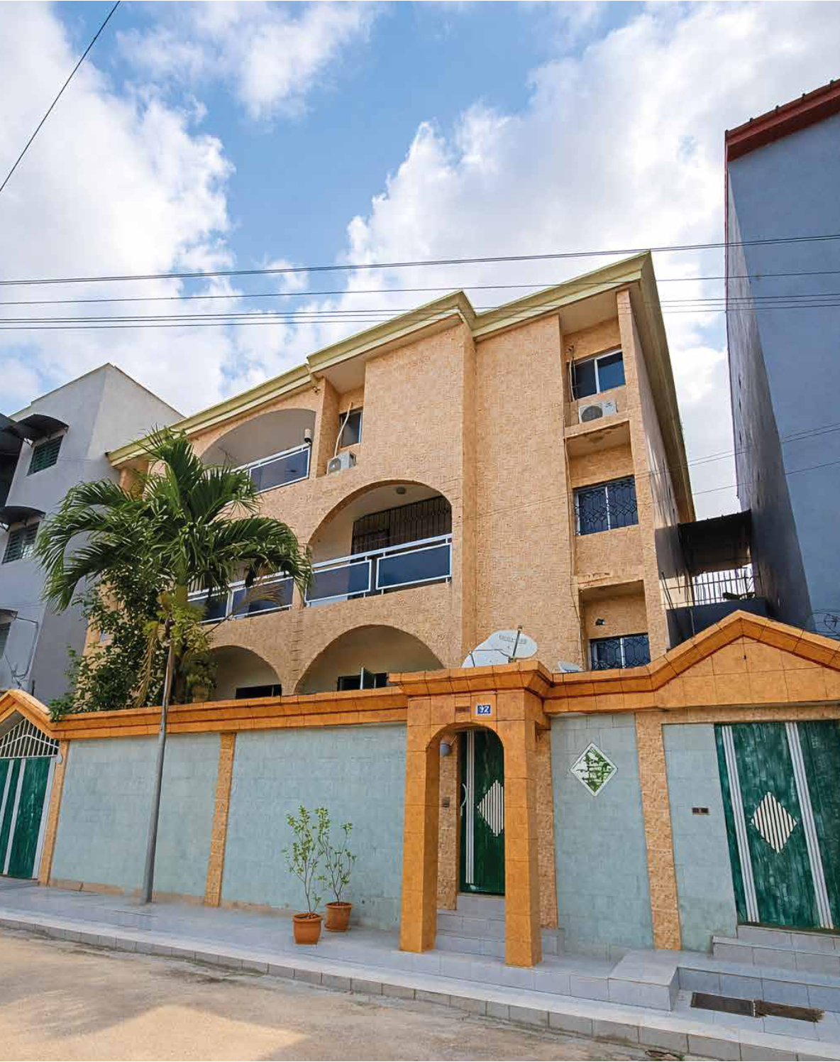  villa à louer de 9 pièces