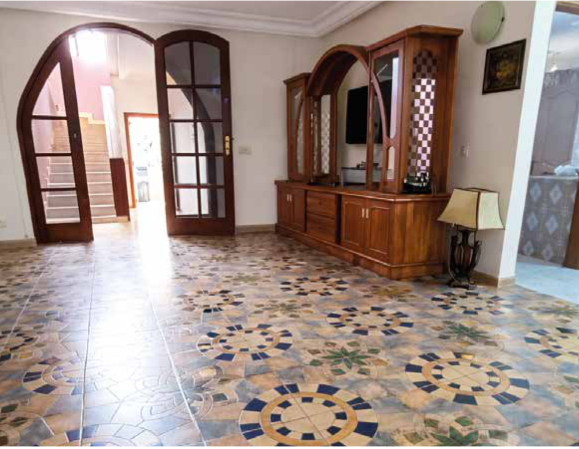  villa à louer de 9 pièces